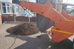 smaller-quantity-of-topsoil-delivered-by-skip-lorry-2